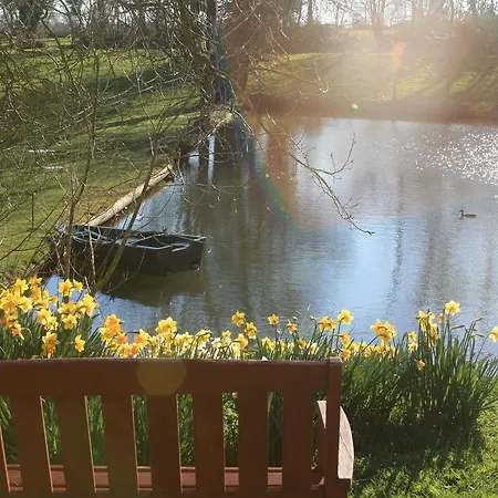 La Coulombe Manoir De Herouville