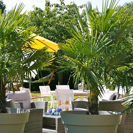 La Coulombe Manoir De Herouville *