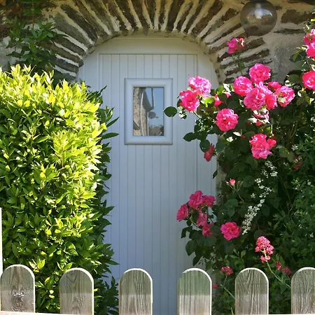 La Coulombe Manoir De Herouville * Litteau