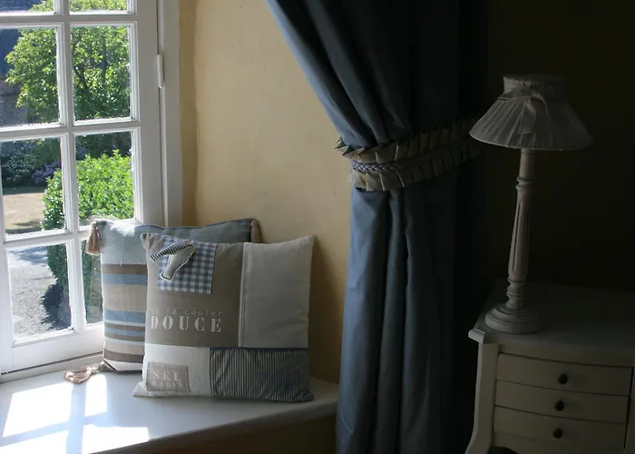 La Coulombe Manoir De Hérouville