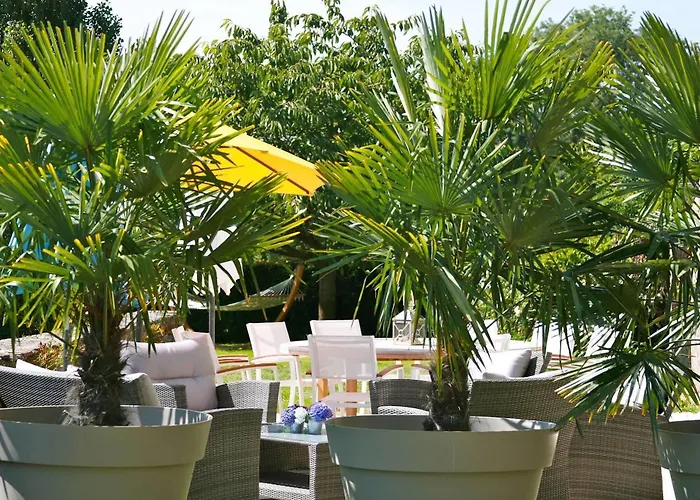 La Coulombe Manoir De Hérouville *